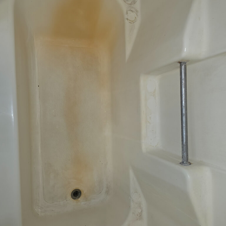 tub-before